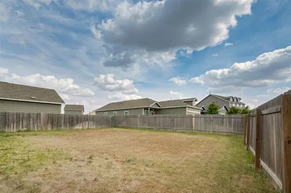 428 Gabbro GDNS, Maxwell, TX 78656