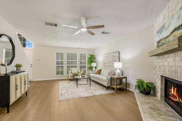 903 Creekmont DR, Round Rock, TX 78681