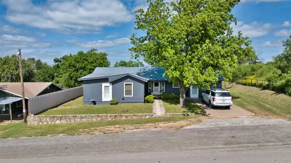 904 Bluebonnet RD, Mason, TX 76856