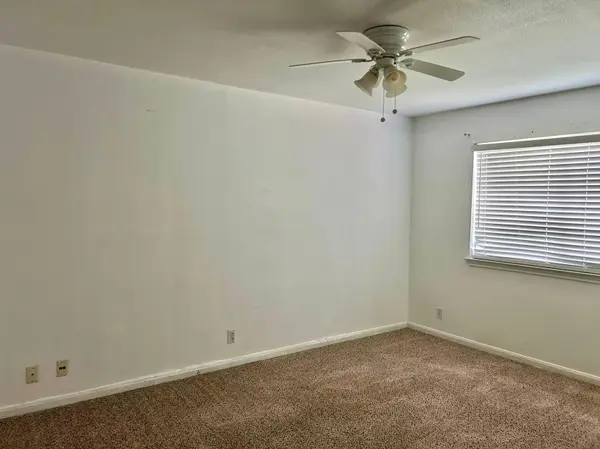 1709 Royal Ascot DR, Pflugerville, TX 78660
