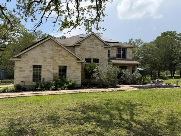 202 The Oaks BLVD, Elgin, TX 78621