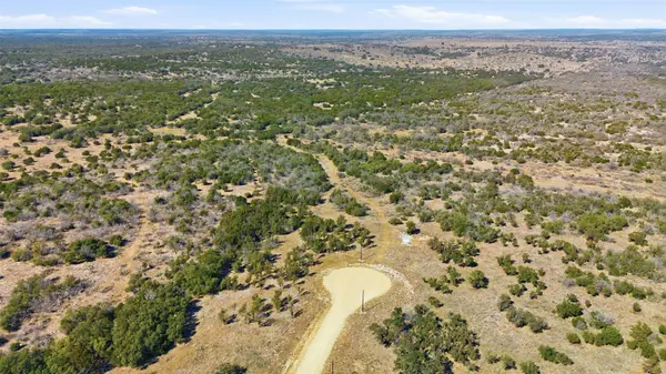 1145 Longview LN, San Saba, TX 76877