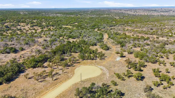 1145 Longview LN, San Saba, TX 76877
