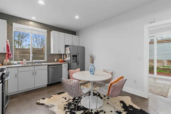 2514 E 4th ST #B, Austin, TX 78702