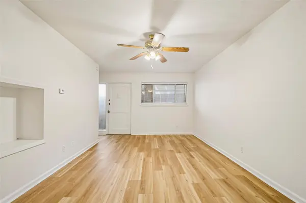 2413 Leon ST #104, Austin, TX 78705