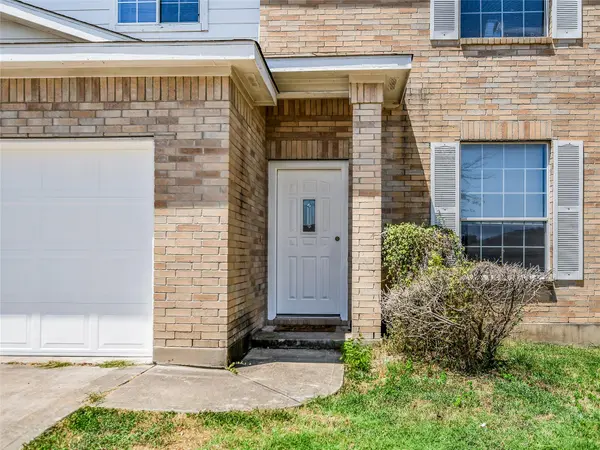 303 Banner Ave, Leander, TX 78641