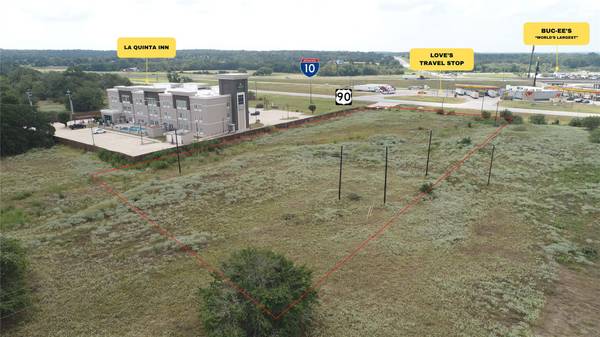 197 E Highway 90 HWY, Luling, TX 78648