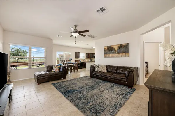 10117 Crescendo LN, Austin, TX 78747