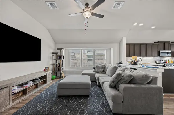 627 Biscayne Bay BND, Kyle, TX 78640