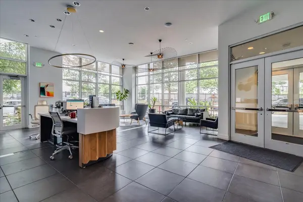 603 Davis ST #1704, Austin, TX 78701