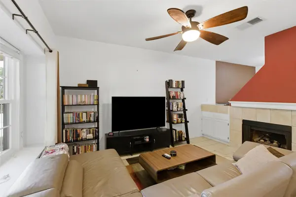 11901 Swearingen DR #24, Austin, TX 78758