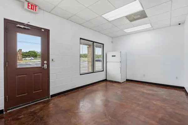 2100 E Highway 290 #A, Dripping Springs, TX 78620