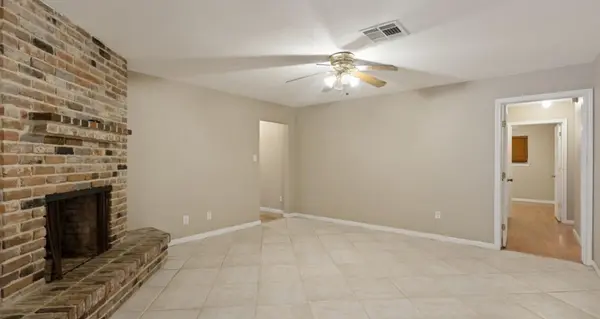 3221 Pine ST, Galveston, TX 77551