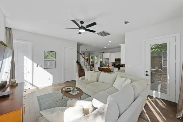 1902 E 8th ST, Austin, TX 78702
