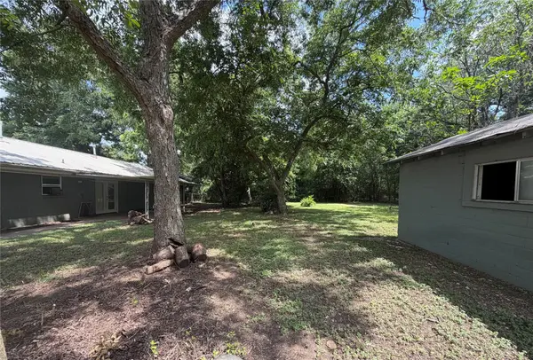 204 N Rockdale ST, Lexington, TX 78947