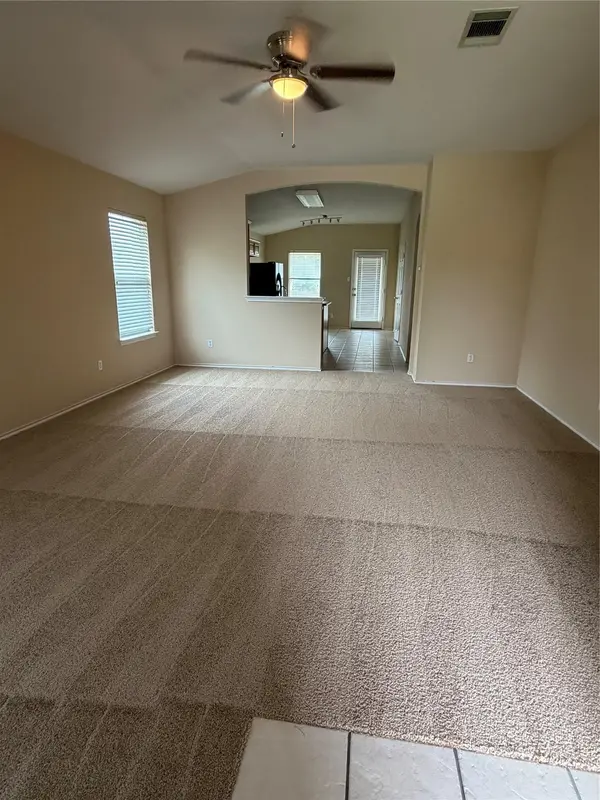 208 Carol Ave, Leander, TX 78641