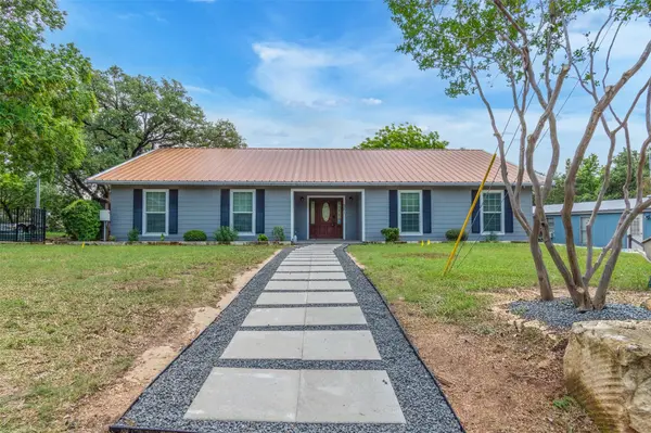 221 County Road 136C, Kingsland, TX 78639