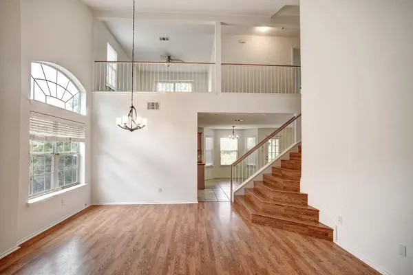 10712 Finsbury DR, Austin, TX 78748