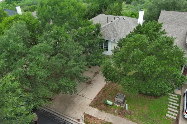 10712 Finsbury DR, Austin, TX 78748