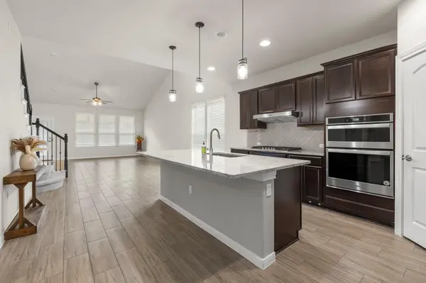 9802 Acero DR, Austin, TX 78717