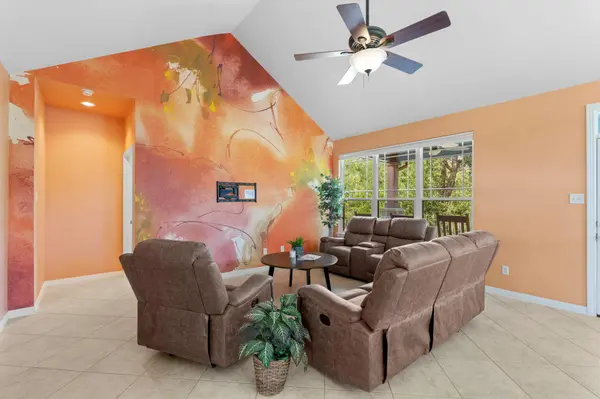 107 Kandi LN, Sunrise Beach, TX 78643