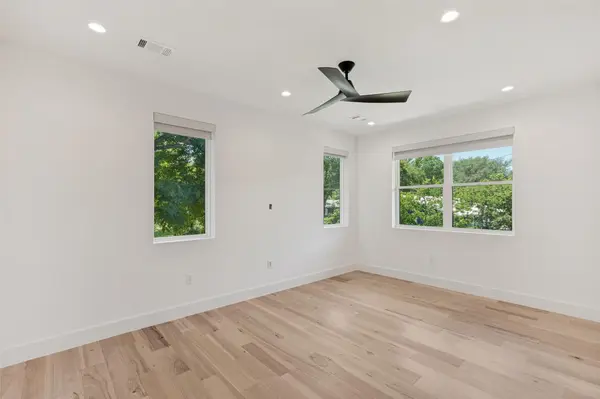 1407 Valleyridge DR #A, Austin, TX 78704