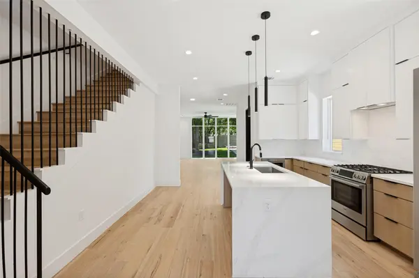 1407 Valleyridge DR #A, Austin, TX 78704