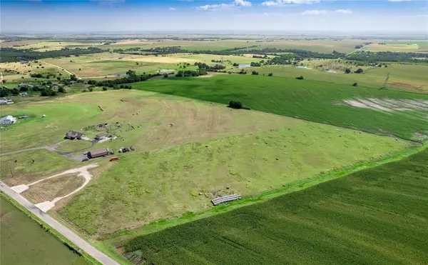 500 County Rd 161, Granger, TX 76530