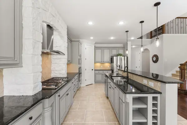 106 Princes CT, Austin, TX 78738