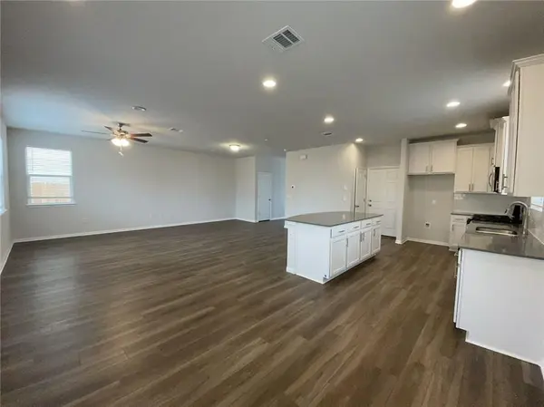 233 Hauser DR, Leander, TX 78641