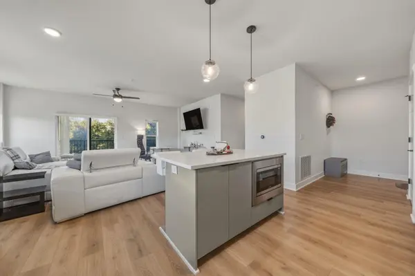 2500 Longview ST #300, Austin, TX 78705