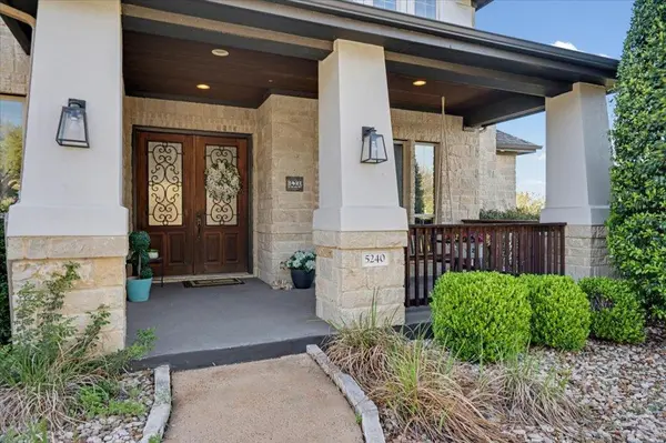 5240 Diamante DR, Spicewood, TX 78669