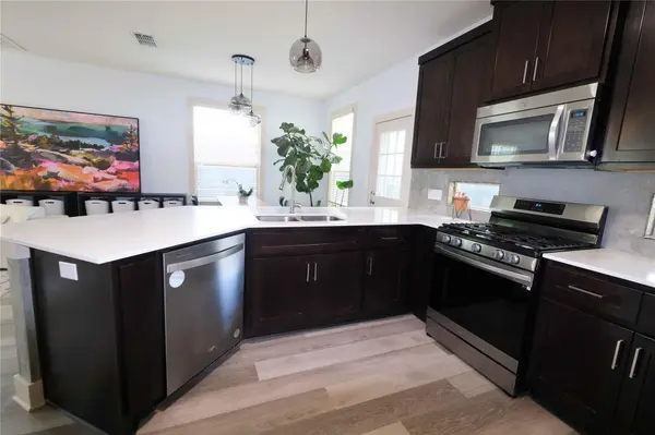 604 Allen ST #104, Austin, TX 78702