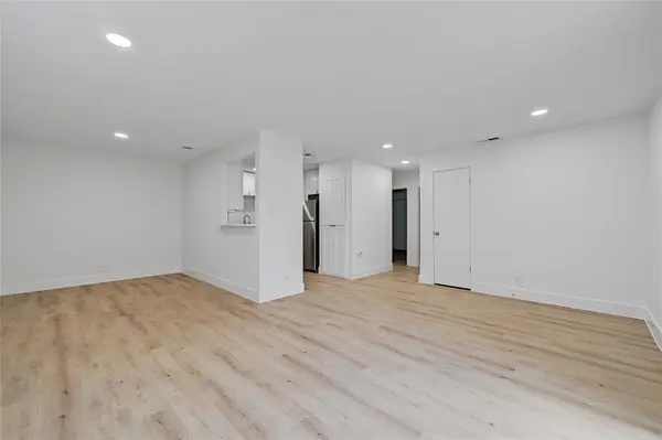 2617 Ektom DR, Austin, TX 78745