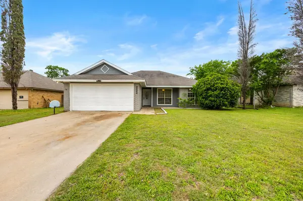 2502 Coach DR, Killeen, TX 76543