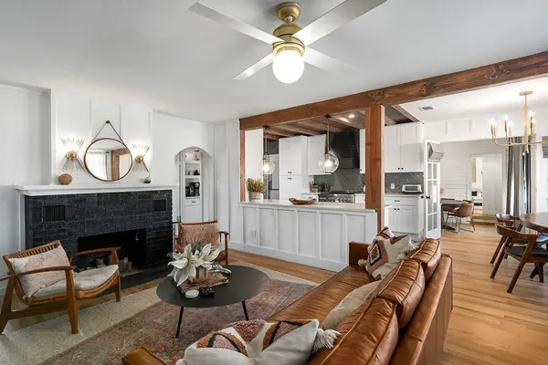 502 N Orange ST, Fredericksburg, TX 78624