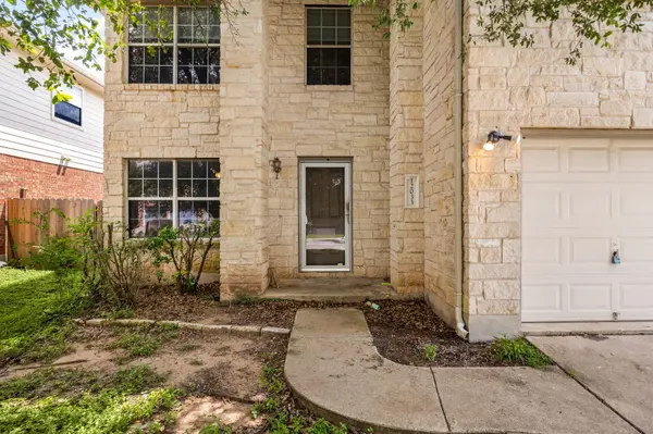 12033 Kilmartin LN, Austin, TX 78754