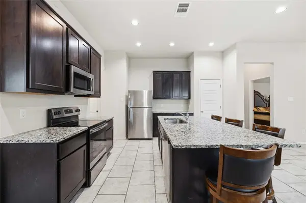 107 Saranac DR, Elgin, TX 78621