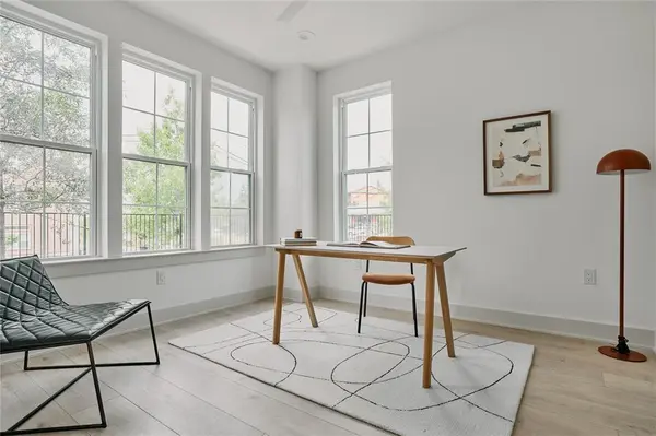 2209 Woodland Ave #803, Austin, TX 78741