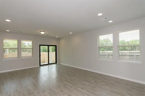 905 Olive Creek DR, Georgetown, TX 78633