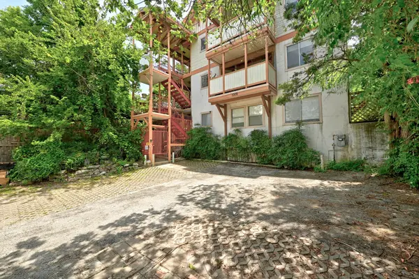 1009 E 16th ST, Austin, TX 78702