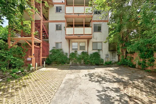 1009 E 16th ST, Austin, TX 78702