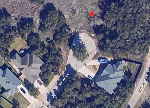 4308 Cooper LN, Lago Vista, TX 78645