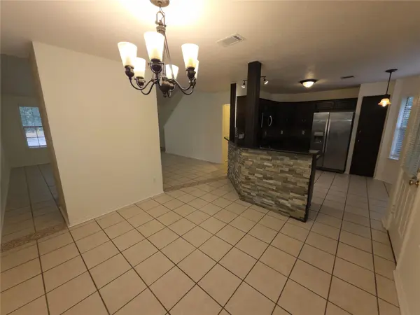 1600 Hollow Tree BLVD, Round Rock, TX 78681