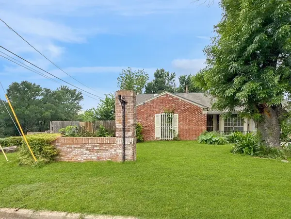5205 Stone Gate DR, Austin, TX 78721