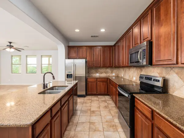 209 Siltstone WAY, Liberty Hill, TX 78642