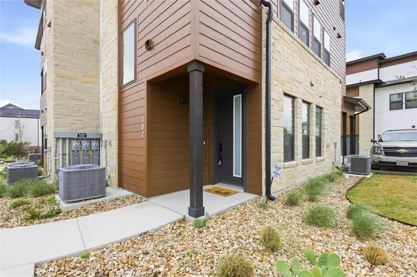 315 Holton DR #102, Austin, TX 78737