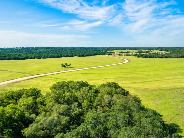 33 Feild Ranch RD, Burnet, TX 78611