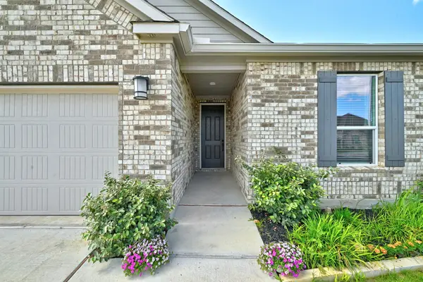 7201 Calliope XING, Austin, TX 78744