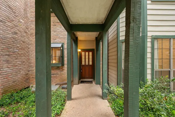 1741 Spyglass DR #1-127, Austin, TX 78746